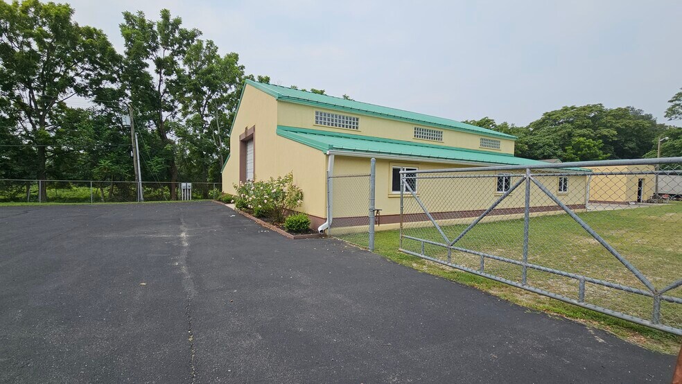 More Photos Of 1338 N Delsea Dr, Vineland Storefront Retail Office For Sale