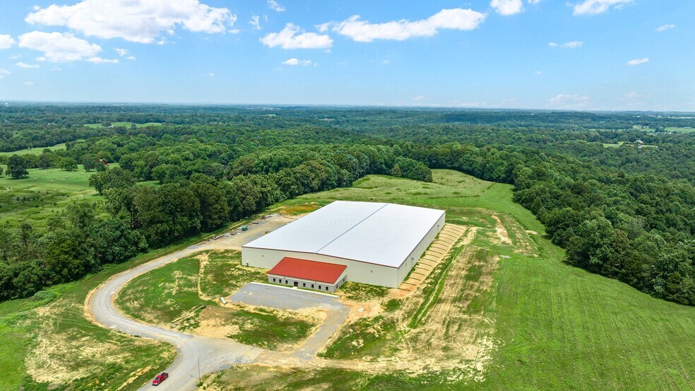 More Photos Of 55 Bagwell Blvd, Scottsville Warehouse For Lease