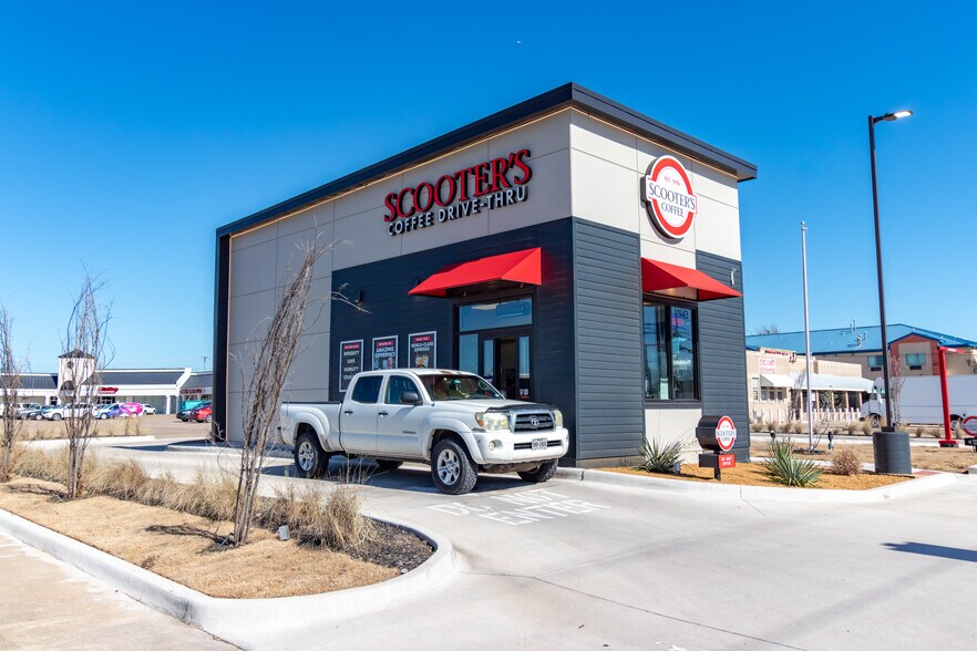 More Photos Of 1901 W Northwest Hwy, Garland Unknown For Lease