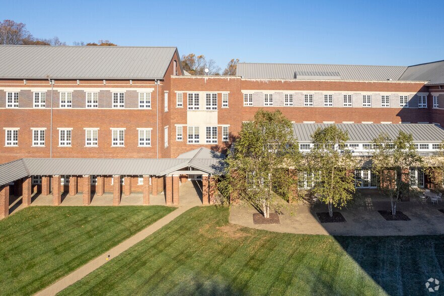 More Photos Of 920 Ridgebrook Rd, Sparks Office For Sale