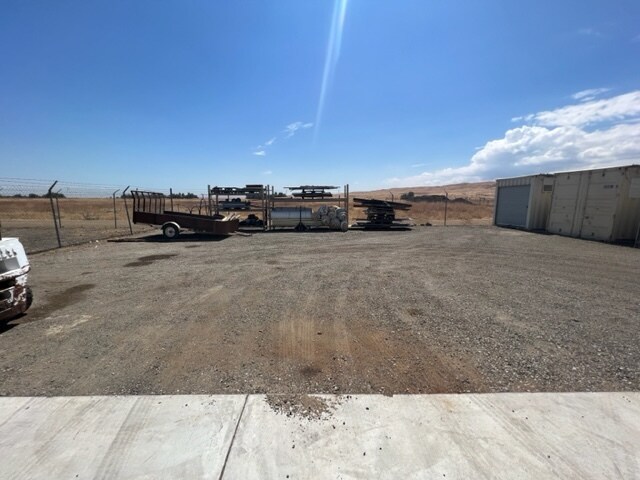More Photos Of 1075 W Elm Ave, Coalinga Land For Sale