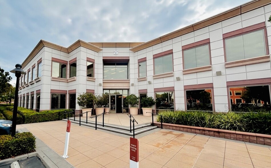 More Photos Of 26 Corporate Plaza Dr, Newport Beach Office For Lease