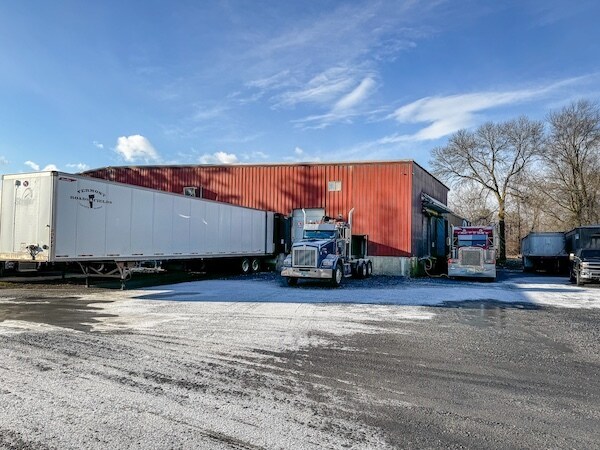 More Photos Of 823 Ferry Rd, Charlotte Warehouse For Sale