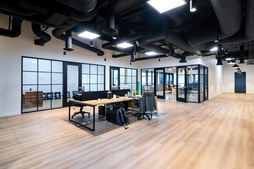 More Photos Of 2150 N Trabajo Dr, Oxnard Warehouse For Lease