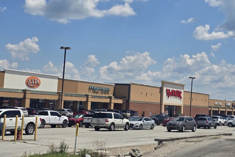 More Photos Of 1110 Highway 62 E, Mountain Home General Retail For Sale
