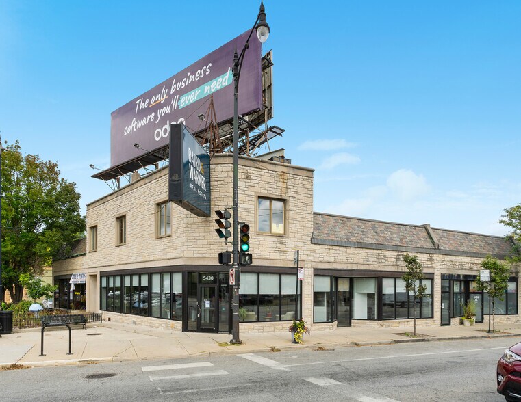 More Photos Of 5430 W Devon Ave, Chicago Storefront Retail Office For Sale