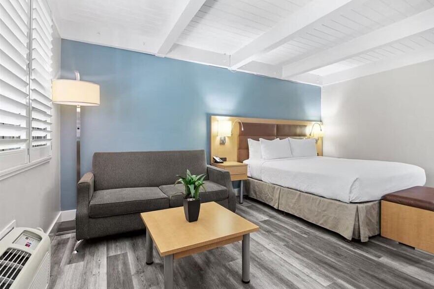 More Photos Of 4120 Chiles Rd, Davis Restaurant For Sale