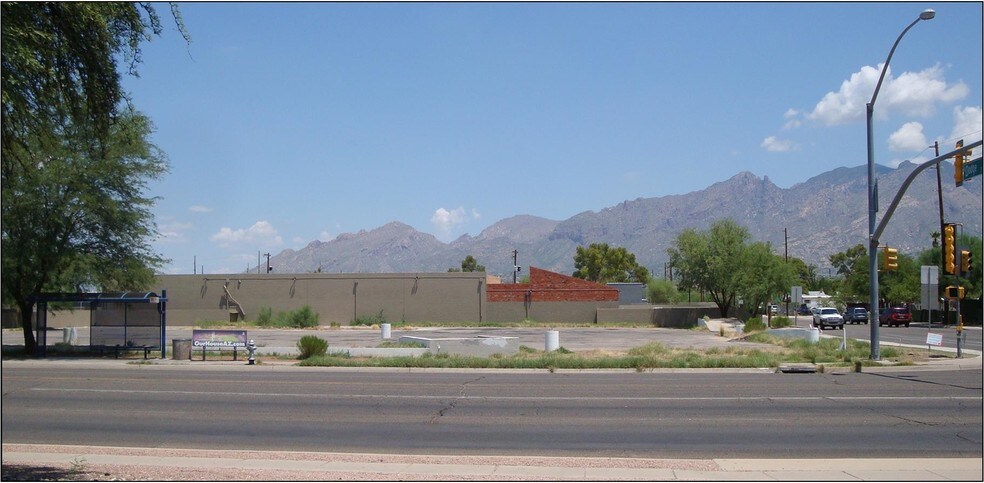More Photos Of 3635 E Fort Lowell Rd, Tucson Land For Sale