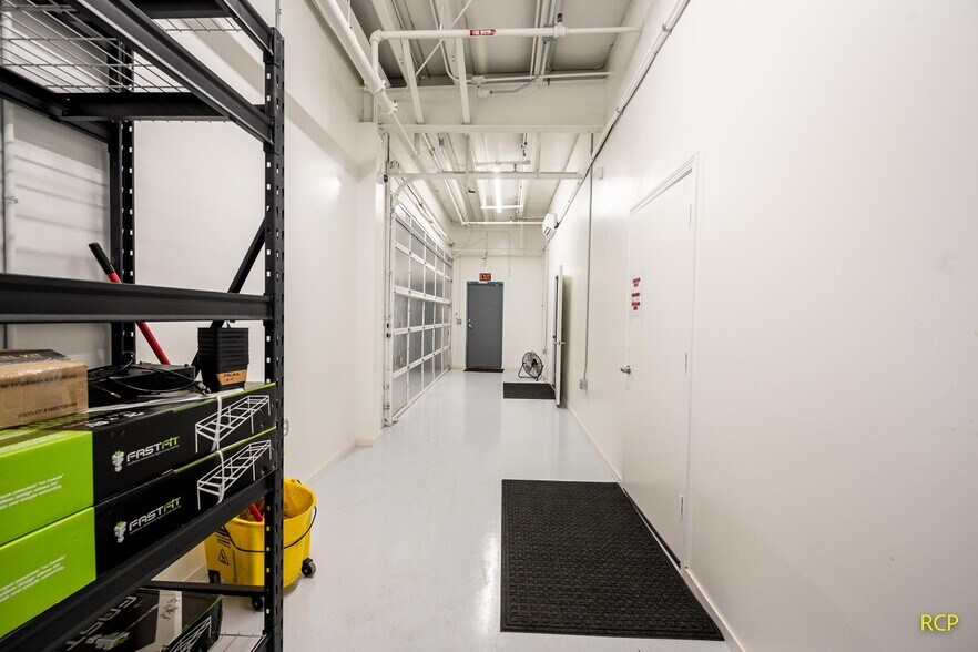 More Photos Of 1400 Kaster Rd, Saint Helens Manufacturing For Sale