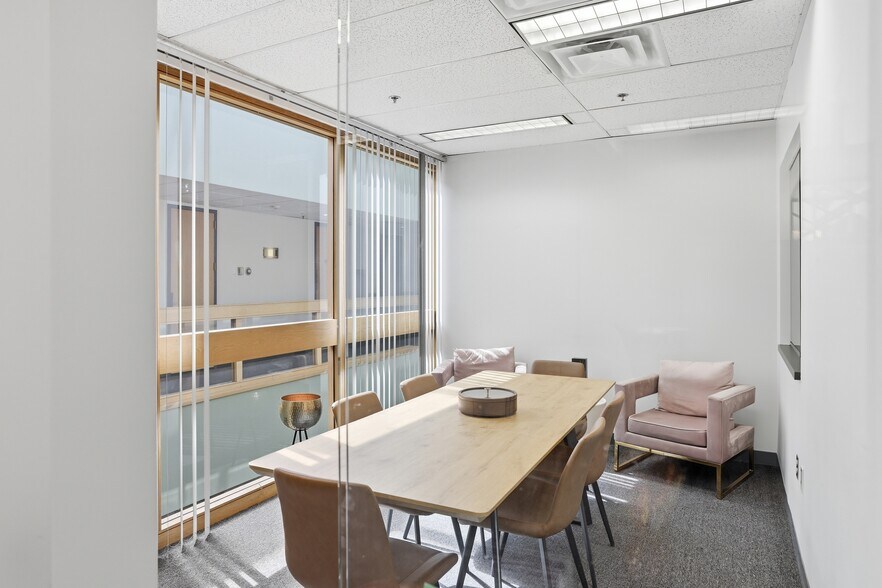 More Photos Of 101 Cambridge St, Burlington Medical For Lease