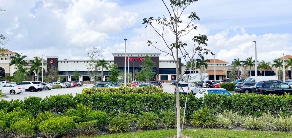 More Photos Of 8801 Boynton Beach Blvd, Boynton Beach Restaurant For Lease