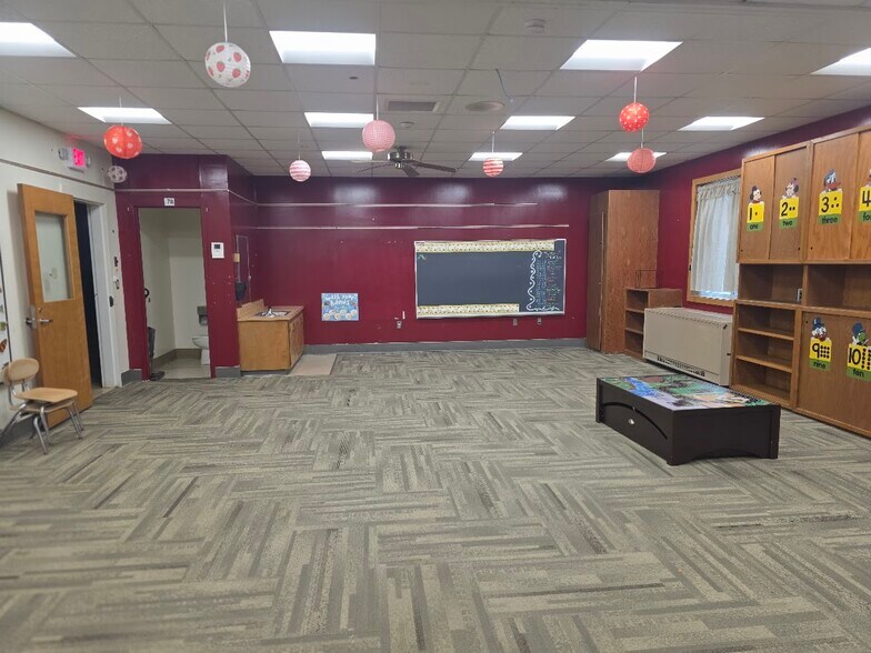 More Photos Of 1006 Ayers JCT Rd, Charlotte Schools For Sale