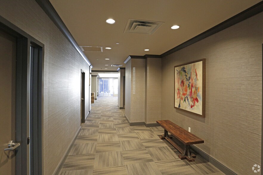 More Photos Of 7000 Brooktree Rd, Wexford Office Residential For Lease