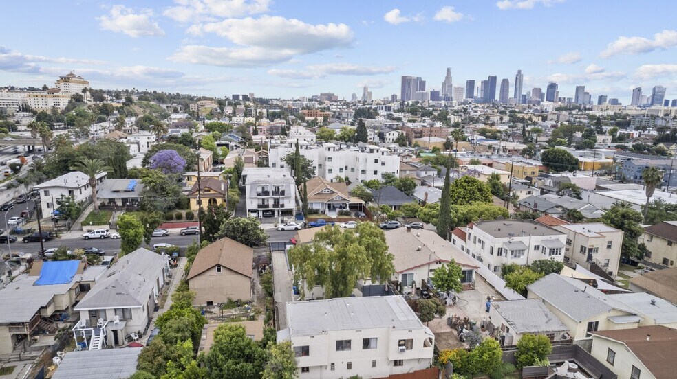 More Photos Of 343 N Occidental Blvd, Los Angeles Apartments For Sale