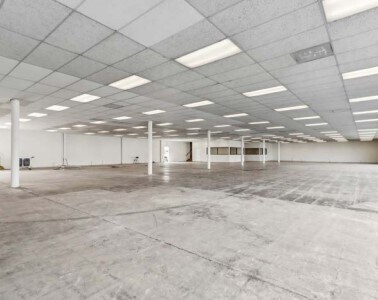 More Photos Of 920 E 1st St, Santa Ana Showroom For Lease