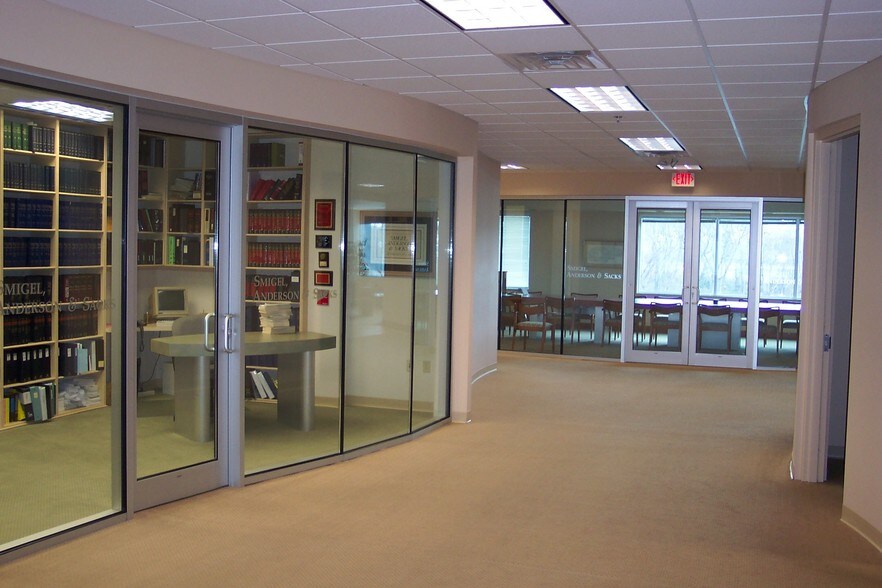 More Photos Of 4431 N Front St, Harrisburg Office Residential For Lease