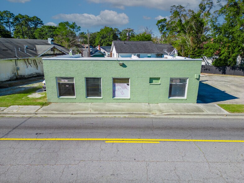 More Photos Of 2203 Skidaway Rd, Savannah Freestanding For Sale