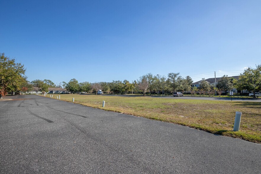 More Photos Of Lake Center #2, Mount Dora Office For Lease