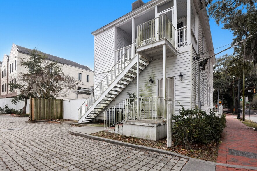 More Photos Of 422 W 43rd St, Savannah Storefront Retail Office For Sale