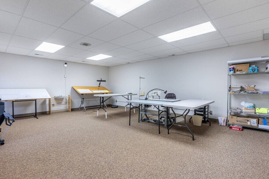 More Photos Of 5020 Frederick Pike, Dayton Warehouse For Sale