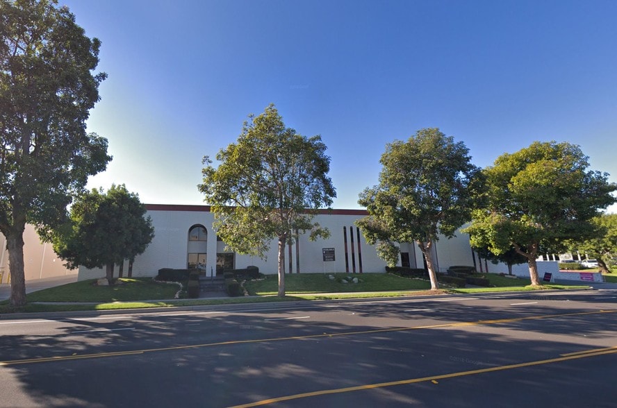 Primary Photo Of 23871-23899 Madison St, Torrance Showroom For Lease