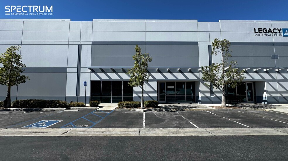 More Photos Of 28361-28385 Constellation Rd, Valencia Manufacturing For Lease