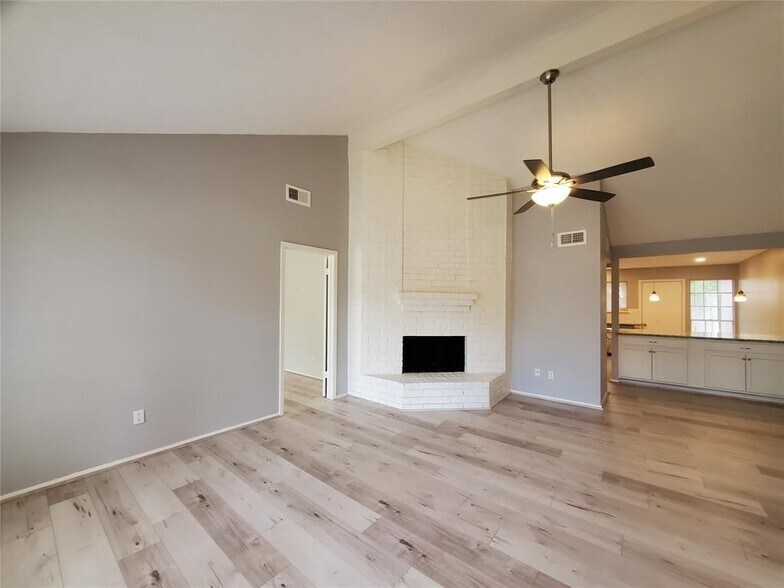 More Photos Of 19311-19315 Lazy Valley Dr, Katy Apartments For Sale