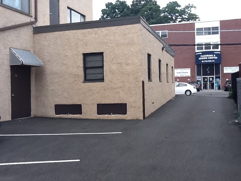 More Photos Of 96-98 Fulton St, White Plains Warehouse For Lease