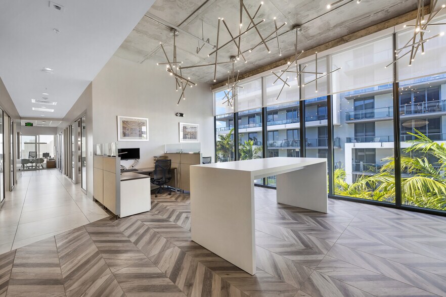 More Photos Of 2980 NE 207th St, Aventura Office Residential For Lease