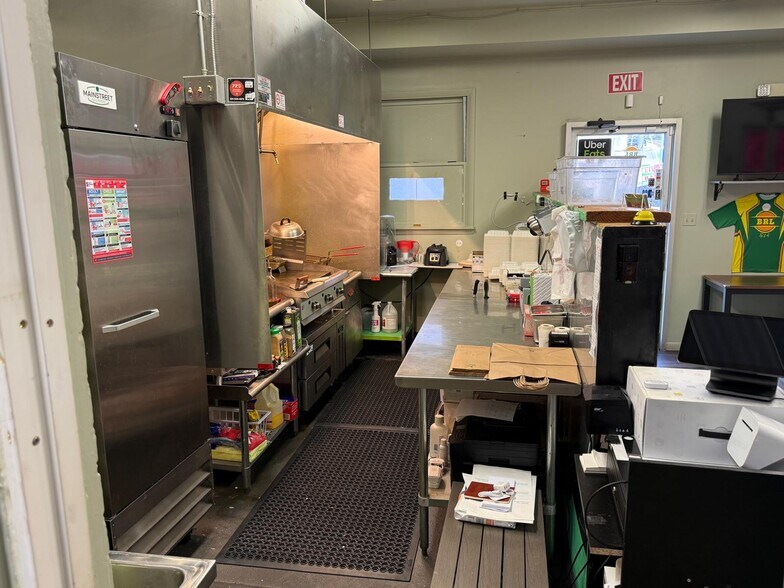 More Photos Of 2 Washington Rd, Westminster Restaurant For Sale