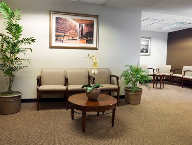 More Photos Of 18250 Roscoe Blvd, Northridge Medical For Lease
