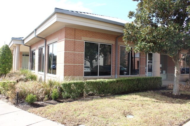 More Photos Of 1415 Highway 6, Sugar Land Medical For Lease