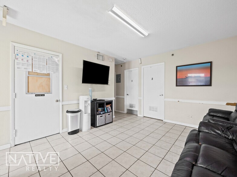 More Photos Of 201-221 NE 40th Ct, Oakland Park Assisted Living For Sale