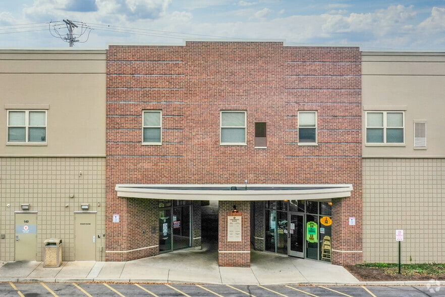 More Photos Of 1200 Brown St, Dayton Dormitory For Lease
