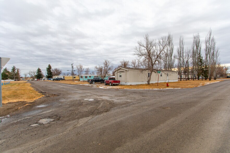 More Photos Of 309 S Minnesota St, Conrad Manufactured Housing Mobile Home Park For Sale