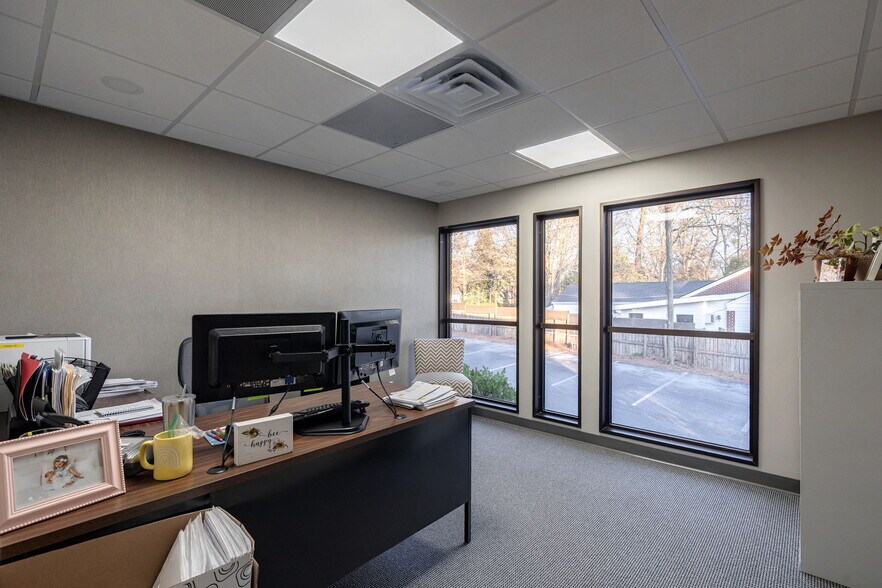 More Photos Of 195 King Ave, Athens Medical For Lease