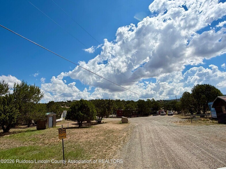 More Photos Of 104 Aspen Dr, Capitan Manufactured Housing Mobile Home Park For Sale
