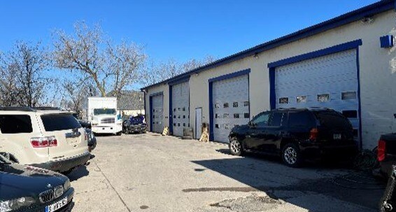 More Photos Of 25 W 4th St, Bridgeport Service For Lease