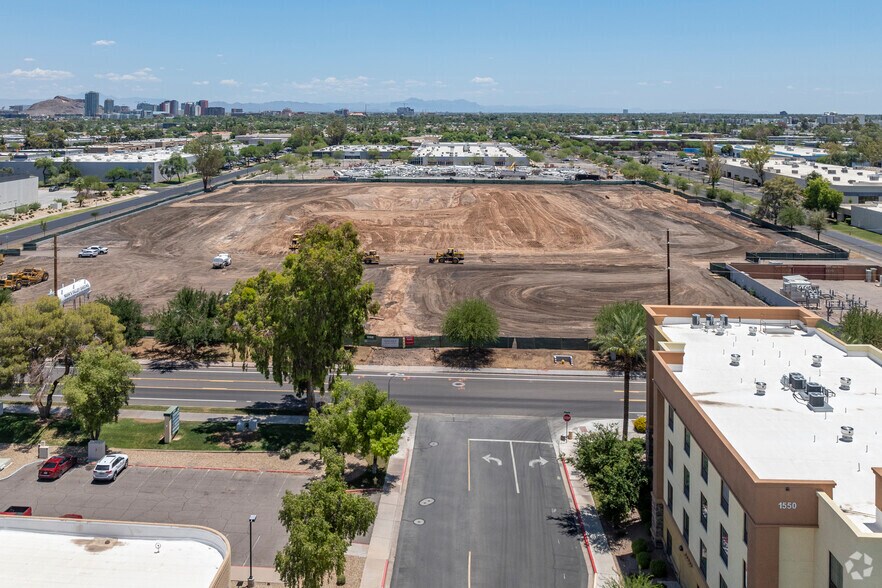 More Photos Of 1401 S 52nd St, Tempe Warehouse For Lease