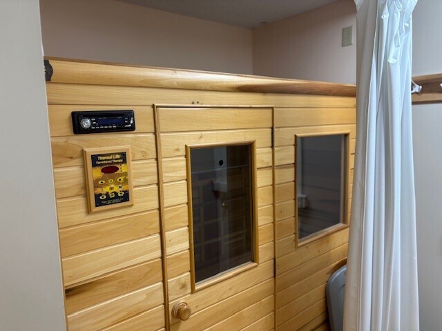 More Photos Of 1489 Slaughter Rd, Madison Office For Sale