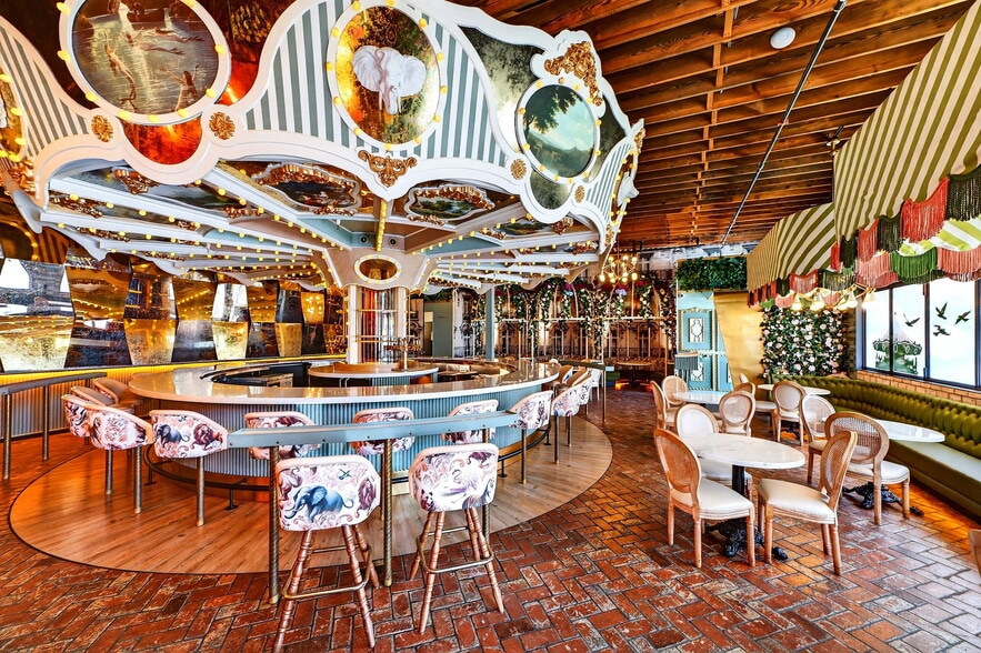 More Photos Of 2401 Kettner Blvd, San Diego Restaurant For Lease