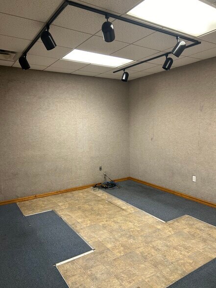 More Photos Of 7891 US Highway 17 S, Zolfo Springs Office For Sale