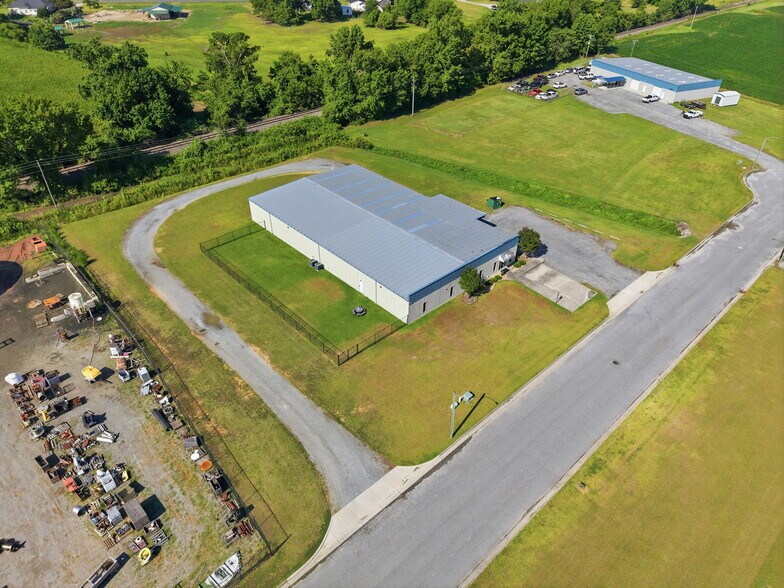 More Photos Of 3655 Peace St, Farmville Industrial For Lease