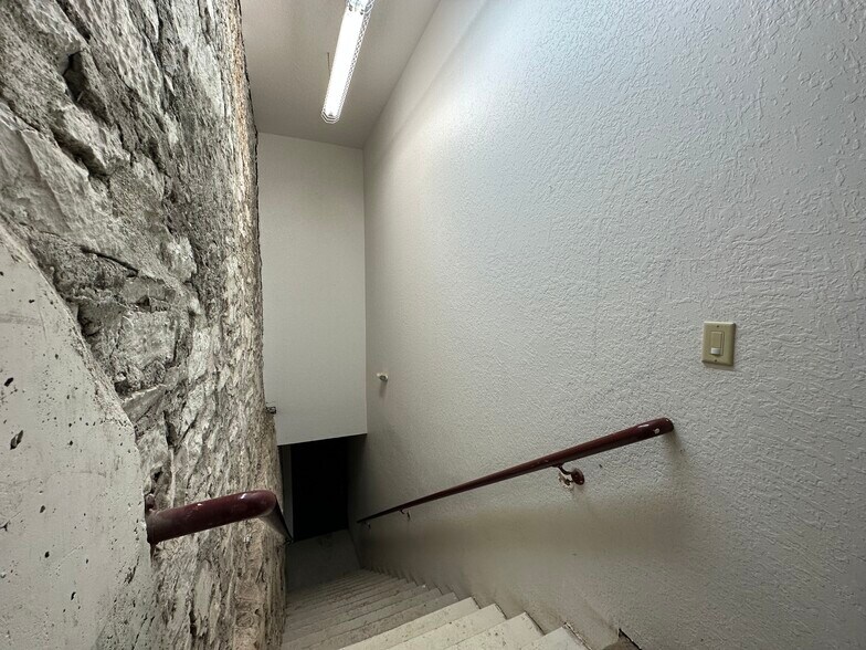 More Photos Of 1531 National Ave, Helena Flex For Sale