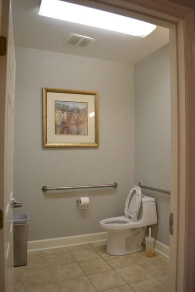 More Photos Of 2418 Mill Creek Ln, Tallahassee Office For Lease