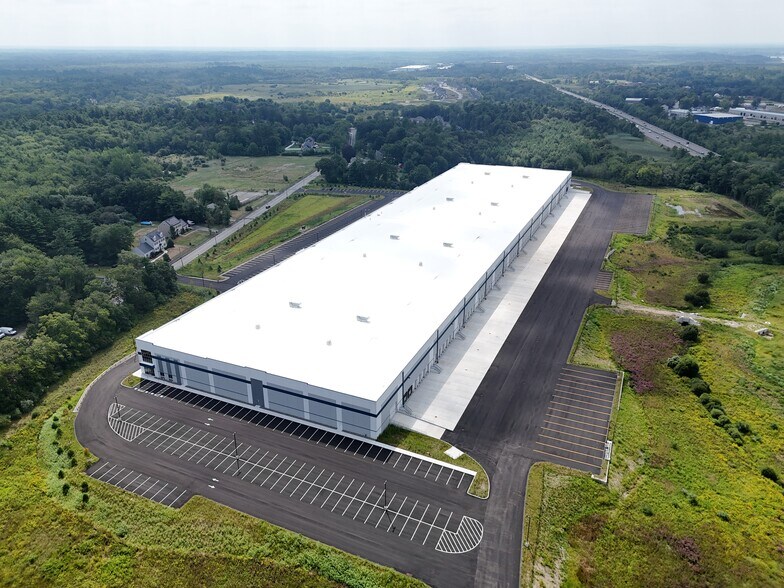 More Photos Of 21 Lincoln St, West Bridgewater Manufacturing For Lease