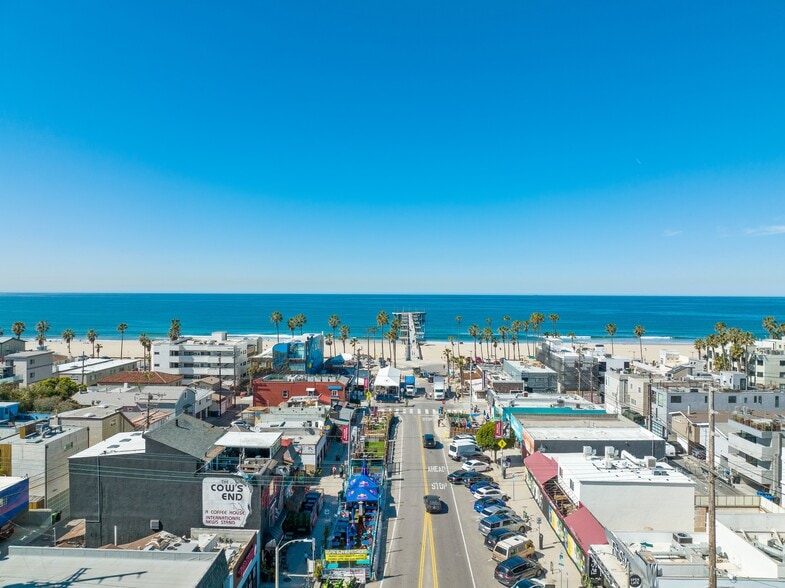 More Photos Of 26 Washington Blvd, Marina Del Rey General Retail For Lease