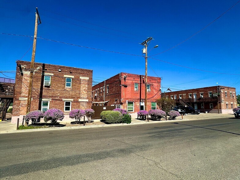 Primary Photo Of 901-919 Chihuahua St, El Paso Apartments For Sale