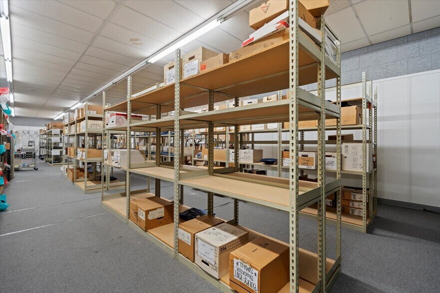 More Photos Of 4711 State Rd, Cleveland Storefront For Sale