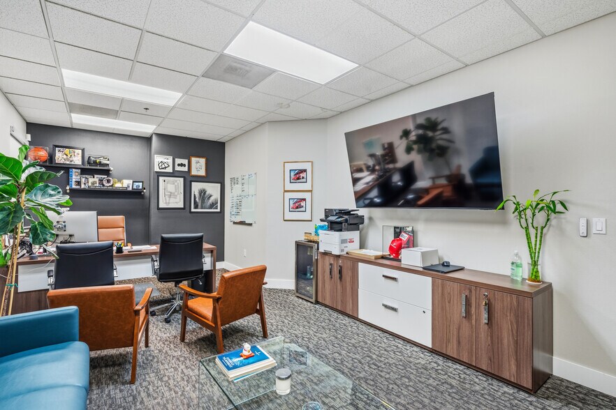 More Photos Of 3087 E Warm Springs Rd, Las Vegas Office For Sale